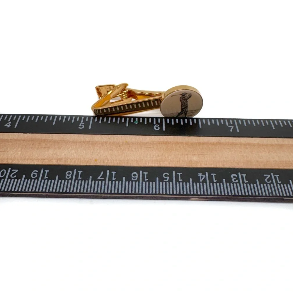 Vintage Barlow Goldtone Golfer Tie Clip